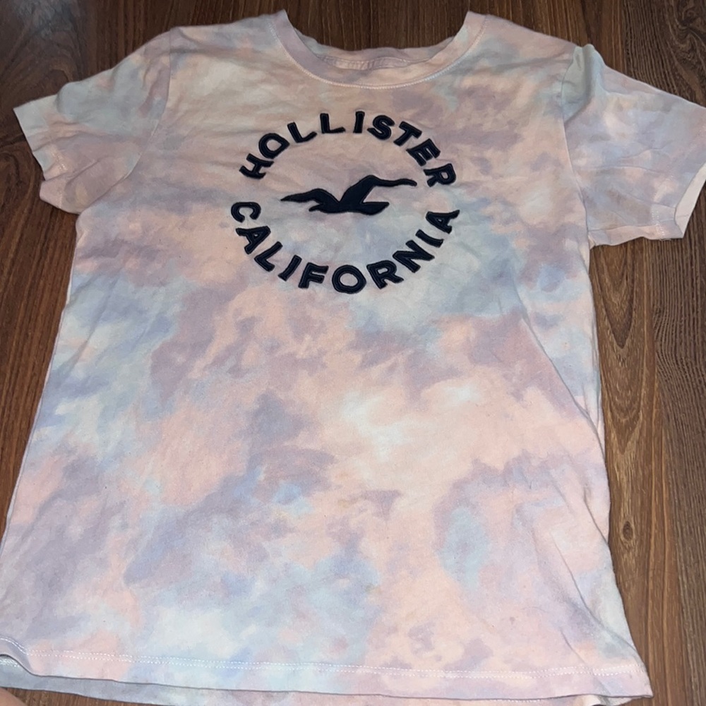 Hollister tie dye tee-shirt